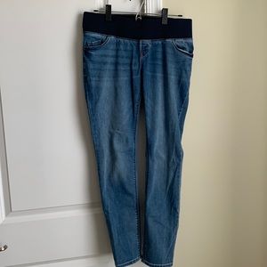 Old Navy Maternity Jeans - Size 6